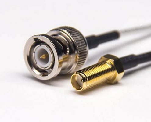 BNC監(jiān)控線180度公頭轉(zhuǎn)SMA180度母頭接RG316線